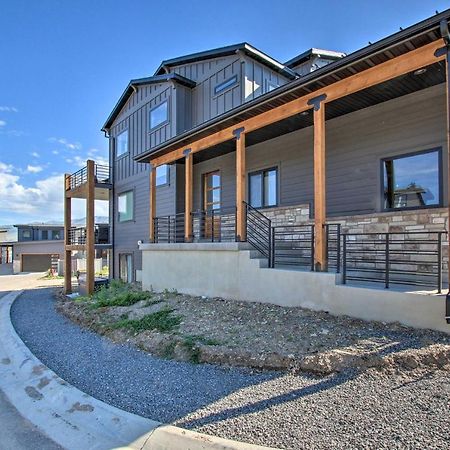 Newly-Built Lakeside Gem With Community Perks! Huntsville Luaran gambar