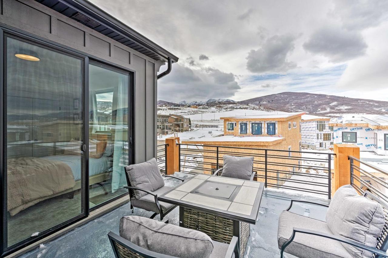 Newly-Built Lakeside Gem With Community Perks! Huntsville Luaran gambar