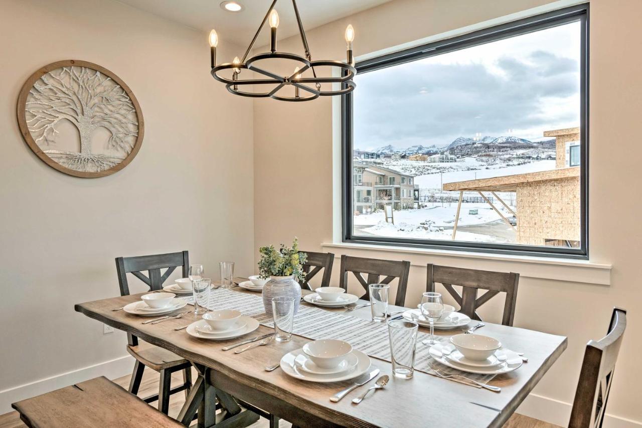 Newly-Built Lakeside Gem With Community Perks! Huntsville Luaran gambar