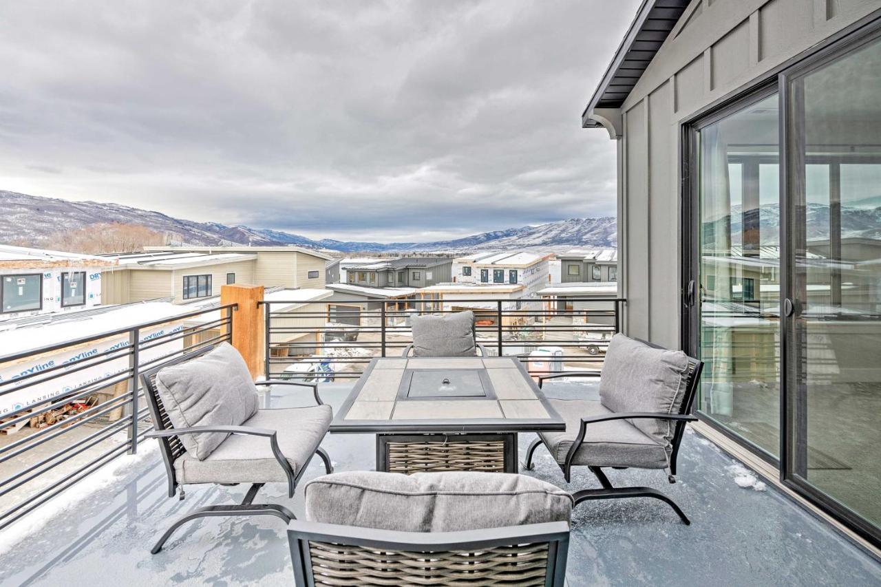Newly-Built Lakeside Gem With Community Perks! Huntsville Luaran gambar