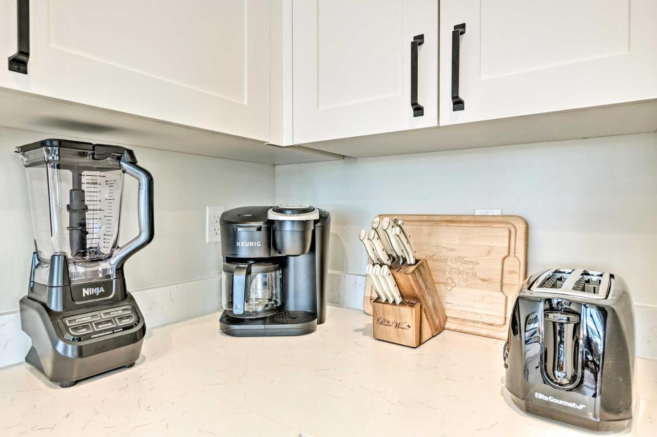 Newly-Built Lakeside Gem With Community Perks! Huntsville Luaran gambar