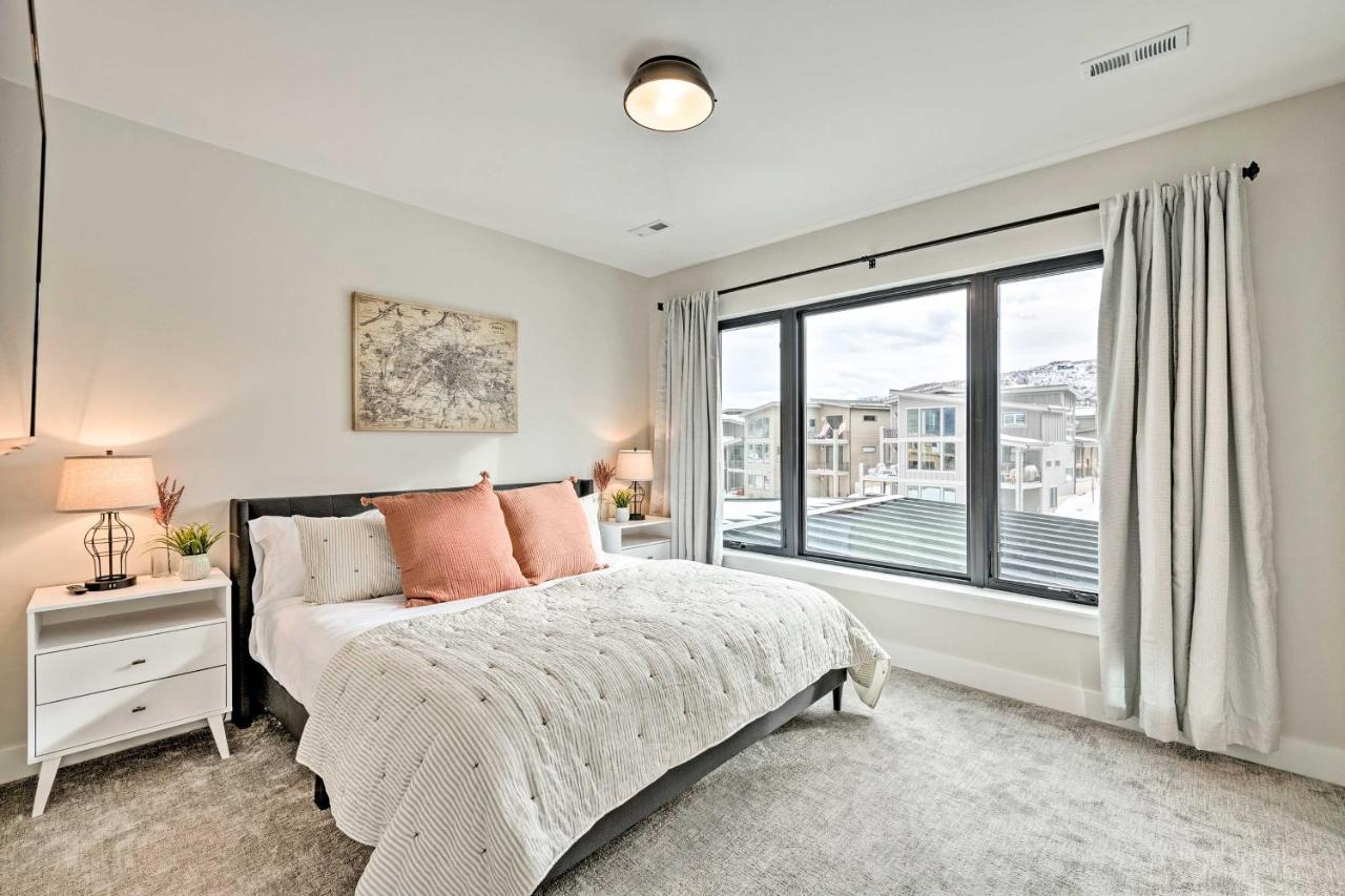Newly-Built Lakeside Gem With Community Perks! Huntsville Luaran gambar