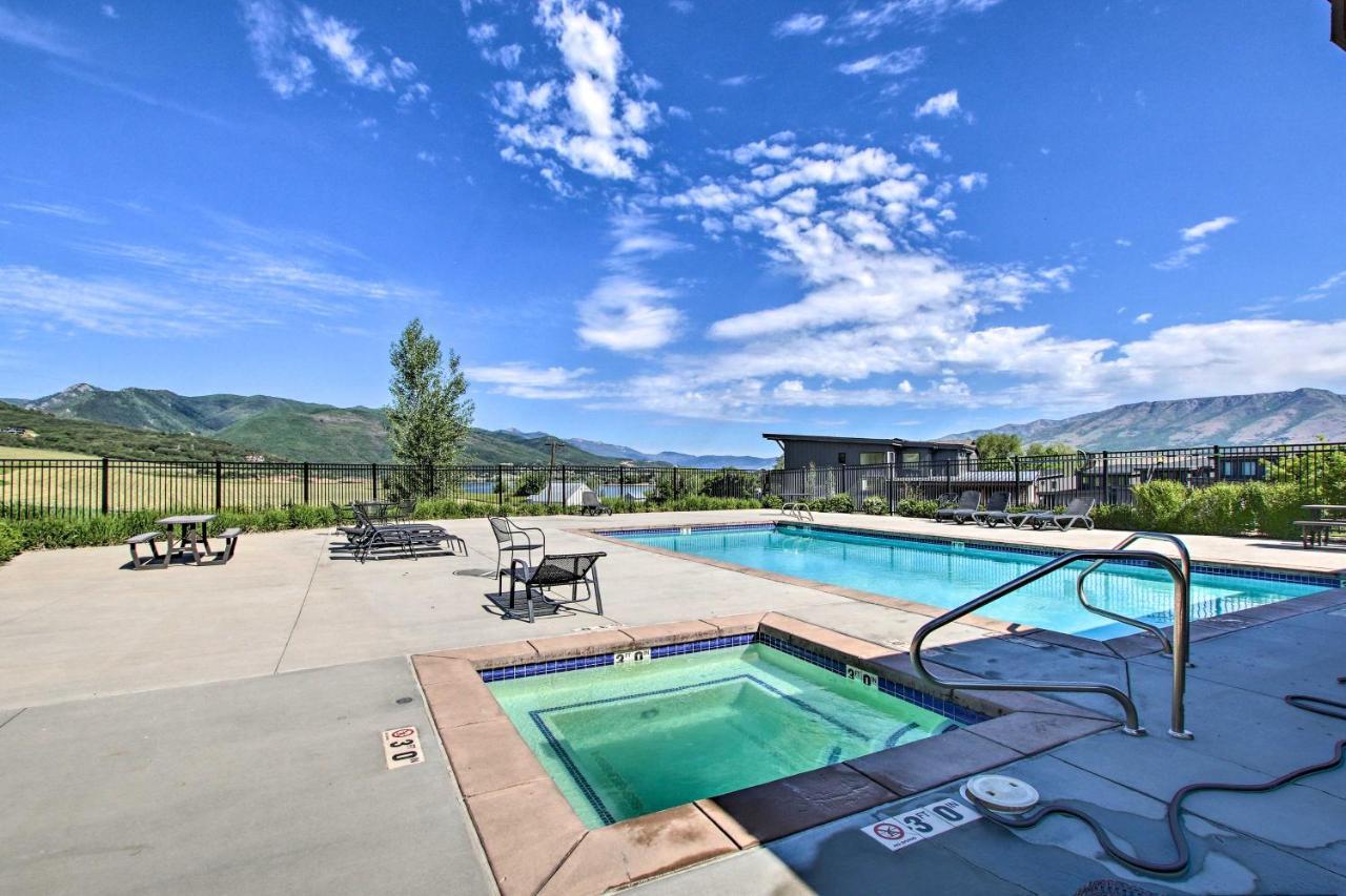 Newly-Built Lakeside Gem With Community Perks! Huntsville Luaran gambar