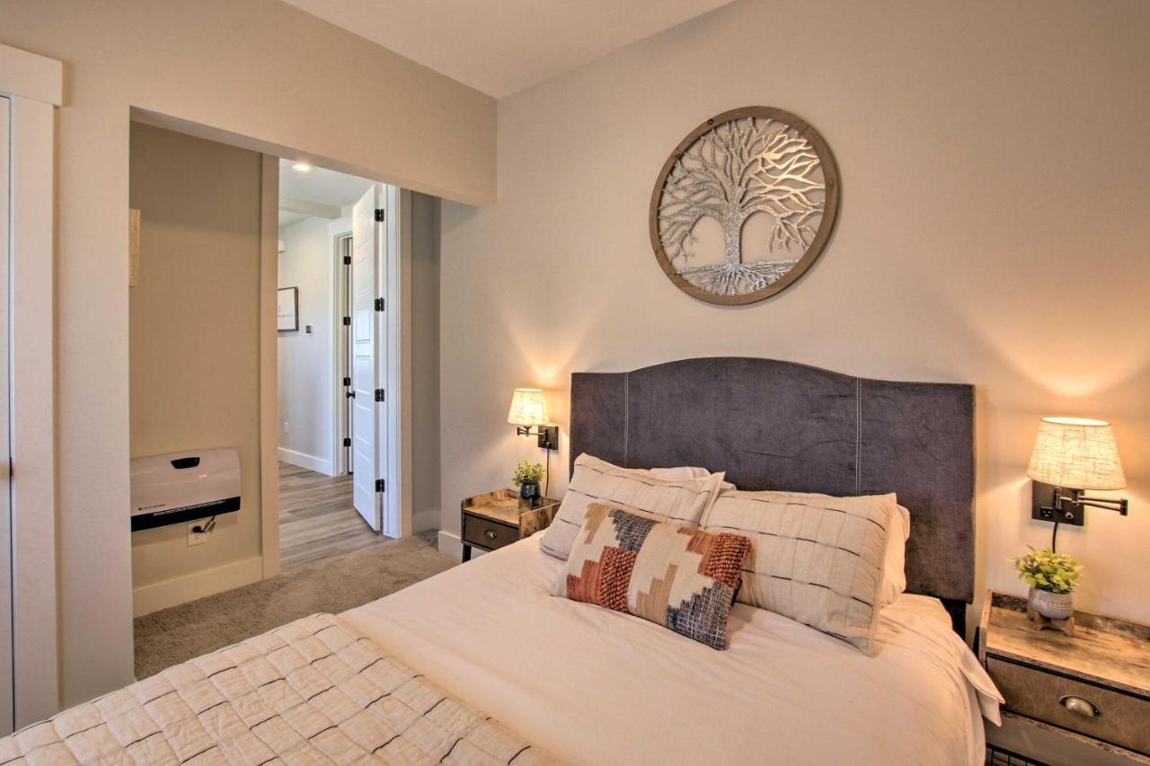 Newly-Built Lakeside Gem With Community Perks! Huntsville Luaran gambar