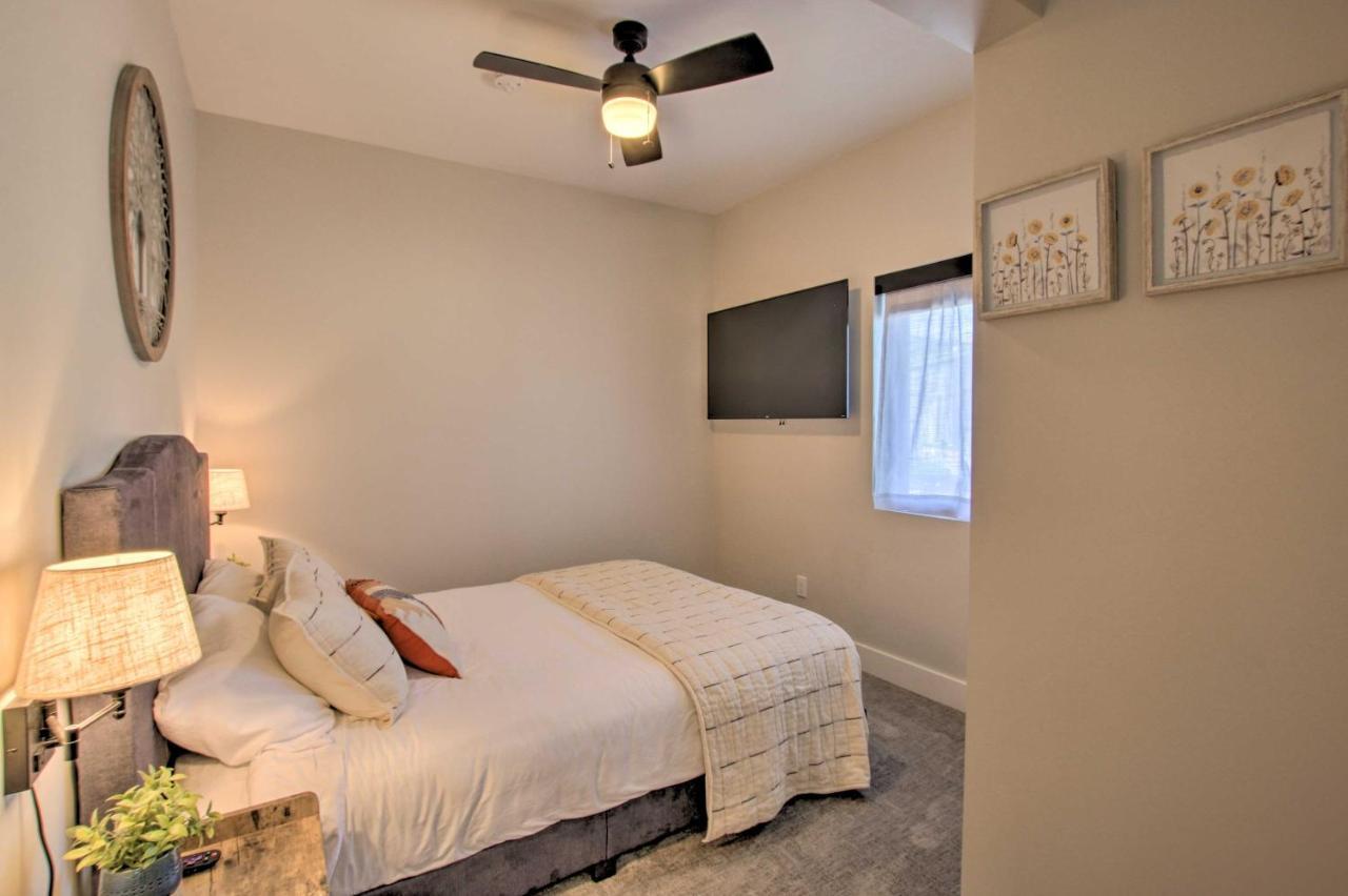 Newly-Built Lakeside Gem With Community Perks! Huntsville Luaran gambar